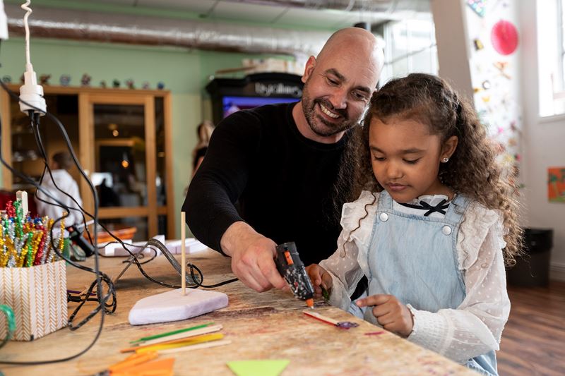 Makerverkstaden Pappa och dotter