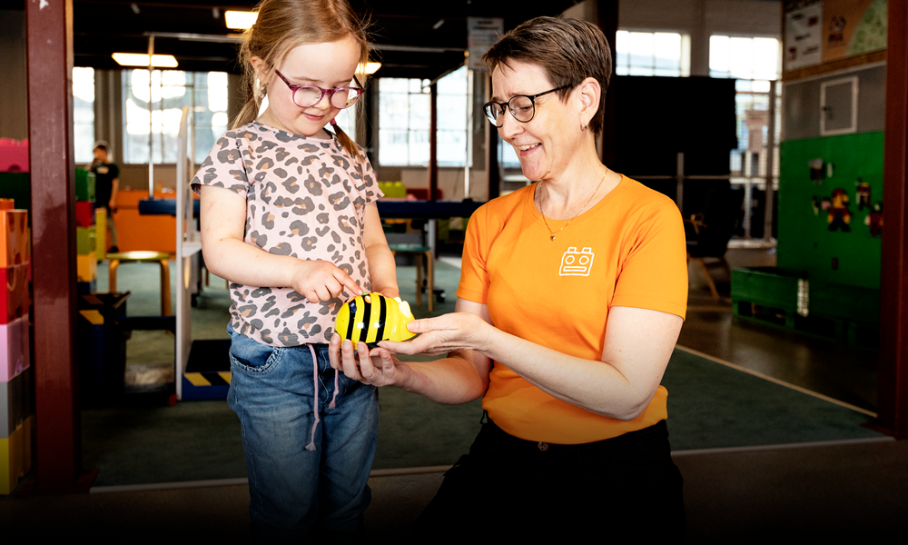 Beebot Flickaochpedagog Tonad